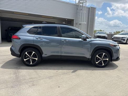 Used 2023 Toyota Corolla Cross AWD Hybrid w/ Convenience Package image 4