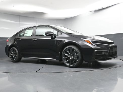 New 2026 Toyota Corolla SE image 21