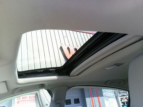 Used 2019 Honda HR-V EX-L image 14