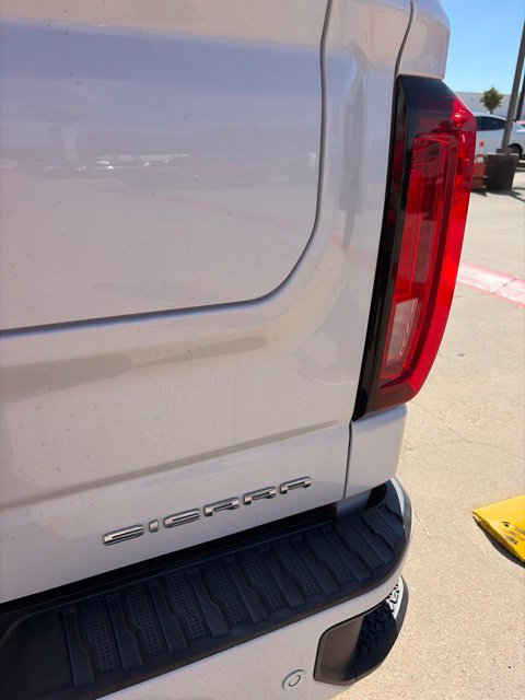 Used 2022 GMC Sierra 1500 Denali AWD/4WD image 11