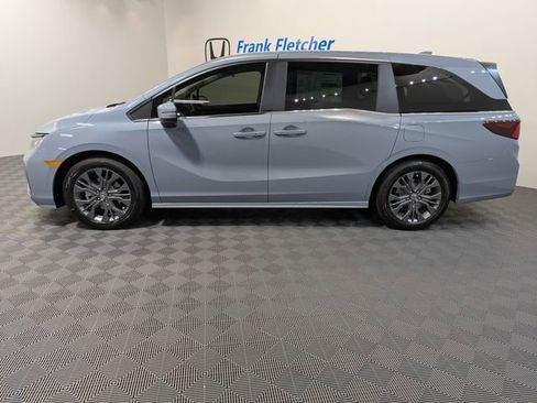 New 2026 Honda Odyssey Touring image 3