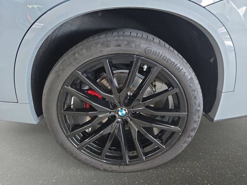 Used 2024 BMW X5 sDrive40i w/ M Sport Package RWD image 32