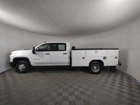 Used 2024 Chevrolet Silverado 3500 W/T w/ Snow Plow Prep Package AWD/4WD image 5