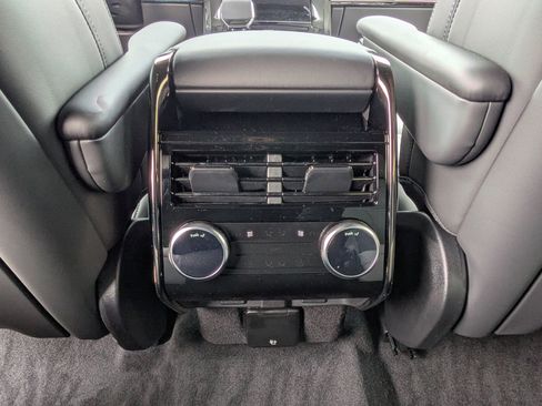 New 2026 Land Rover Range Rover Sport Dynamic SE image 23