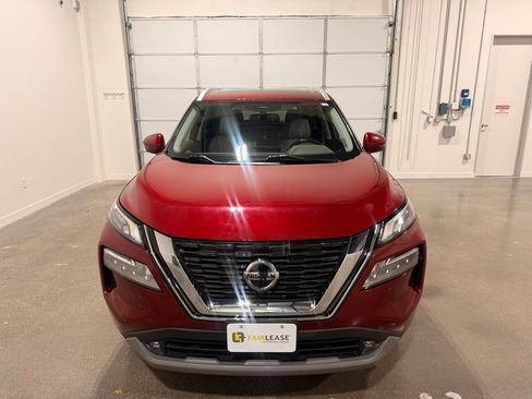 Used 2021 Nissan Rogue SL w/ Premium Package image 2