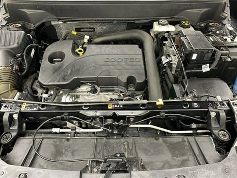 Used 2023 GMC Terrain SLE w/ Driver Convenience Package image 38