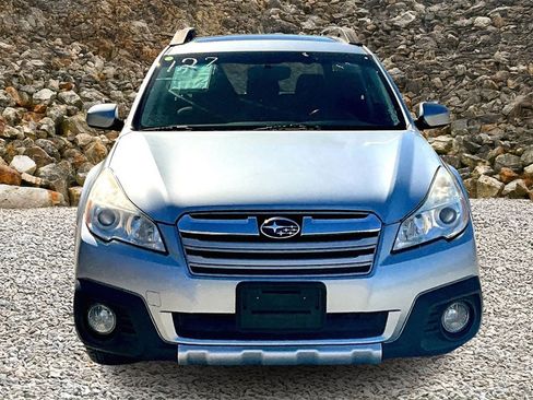 Used 2013 Subaru Outback 2.5i Limited w/ Moonroof Pkg image 3