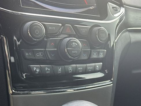 Used 2020 Jeep Grand Cherokee High Altitude image 23