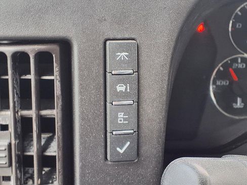 Used 2021 Chevrolet Express 3500 w/ Power Convenience Package image 11