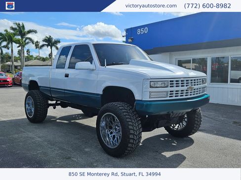 Used 1993 Chevrolet Silverado 1500 4x4 Extended Cab image 1