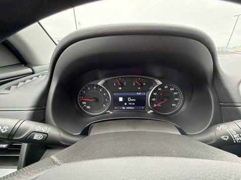 Used 2022 GMC Terrain SLE w/ Driver Convenience Package AWD/4WD image 16