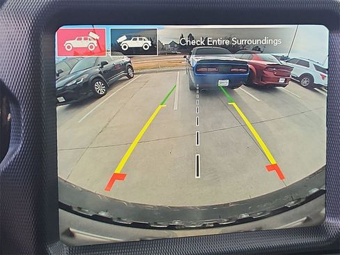 Used 2022 Jeep Wrangler Unlimited Rubicon w/ Trailer Tow Package image 15