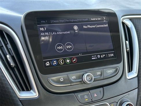 Used 2025 Chevrolet Malibu LT image 24