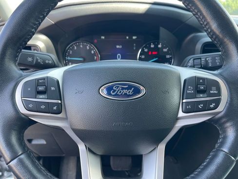 Used 2022 Ford Explorer XLT w/ Class IV Trailer Tow Package image 15