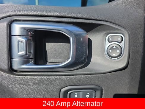 Used 2023 Jeep Gladiator Rubicon w/ Cold Weather Group AWD/4WD image 13