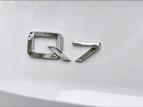 Used 2023 Audi Q7 2.0T Premium Plus w/ Premium Plus Package image 32