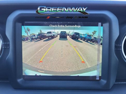 Used 2023 Jeep Wrangler Unlimited Sahara w/ Cold Weather Group AWD/4WD image 22
