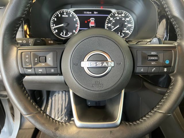 Certified 2025 Nissan Pathfinder SV FWD image 11