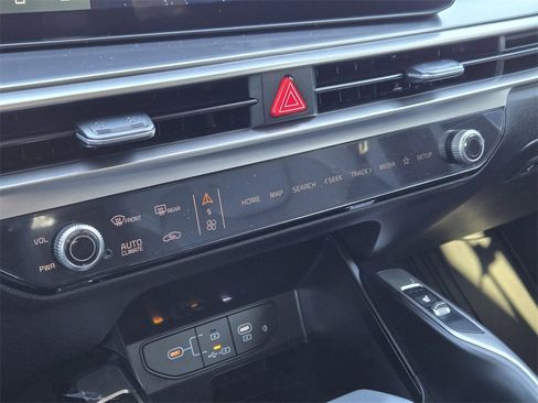 New 2026 Kia Sorento S image 14