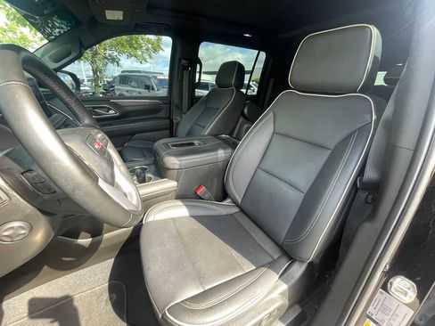Used 2023 GMC Yukon XL SLT w/ SLT Premium Package AWD/4WD image 20