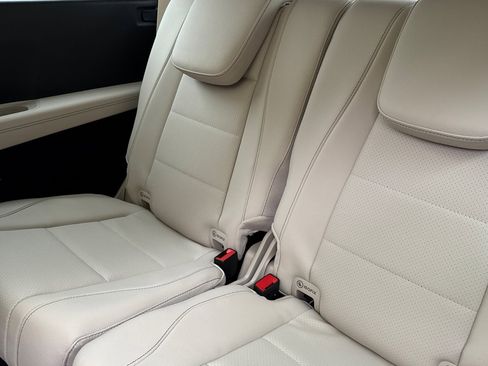 New 2026 Mercedes-Benz GLS 450 4MATIC image 18