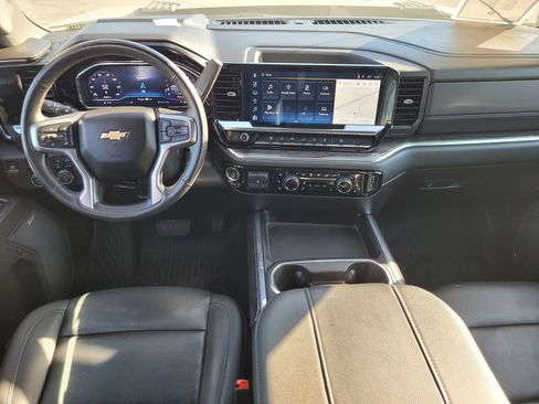 Used 2025 Chevrolet Silverado 3500 LTZ w/ LTZ Premium Package AWD/4WD image 13