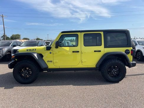 Used 2024 Jeep Wrangler Unlimited AWD/4WD image 4