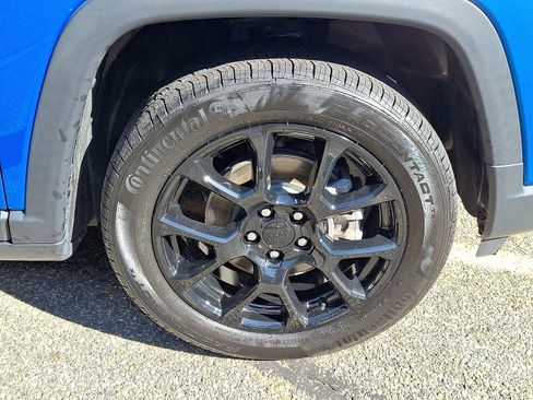 Certified 2022 Jeep Compass Altitude w/ Convenience Group image 9