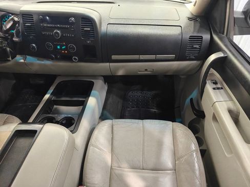 Used 2011 Chevrolet Silverado 1500 LT w/ All-Star Edition image 27