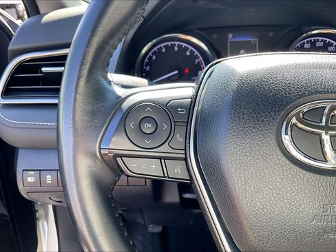 Used 2020 Toyota Camry SE FWD image 24