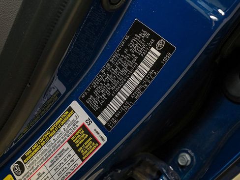 Used 2025 Toyota Camry SE w/ Multimedia Upgrade Package image 21