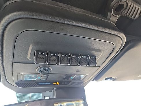 Used 2023 Ford Bronco Black Diamond AWD/4WD image 16