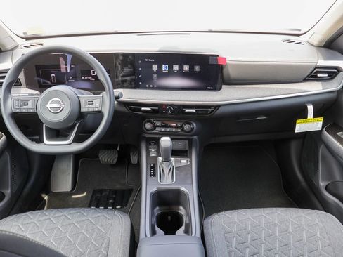 New 2026 Nissan Kicks SV AWD/4WD image 6