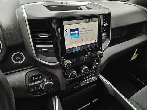New 2026 RAM 1500 Express AWD/4WD image 16