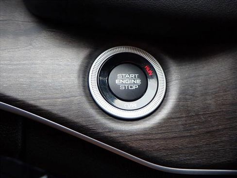 Used 2024 Jeep Grand Cherokee Limited 4xe image 27