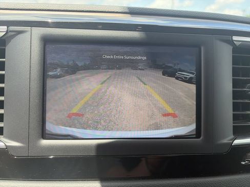 Used 2023 Chrysler Voyager LX FWD image 27