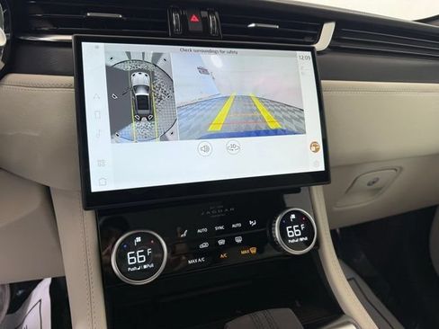 Certified 2026 Jaguar F-PACE R-Dynamic S AWD/4WD image 33