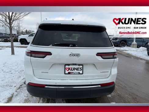 Used 2023 Jeep Grand Cherokee L Laredo image 7