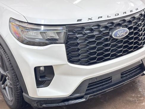 New 2026 Ford Explorer ST-Line w/ ST-Line Street Pack image 12