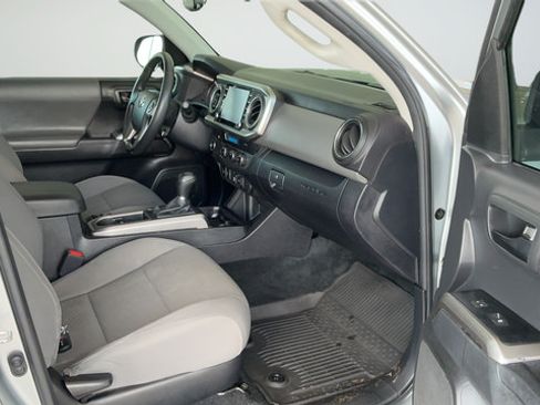 Used 2023 Toyota Tacoma SR5 w/ Technology Package RWD image 21