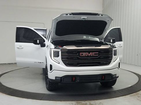 Used 2023 GMC Sierra 1500 AT4X AWD/4WD image 11