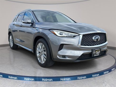 Certified 2024 INFINITI QX50 Luxe image 4