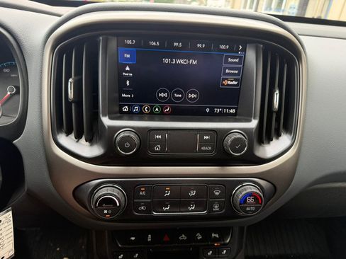 Used 2019 Chevrolet Colorado Z71 w/ LPO, Premium Interior Package AWD/4WD image 10