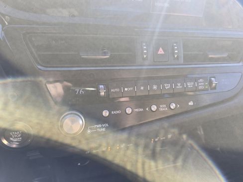 Used 2022 Lexus ES 350 w/ Premium Package image 23