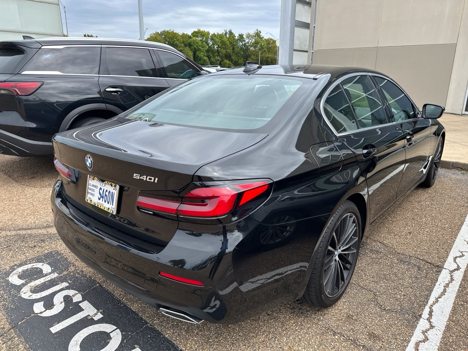 Used 2023 BMW 540i w/ Premium Package RWD image 6