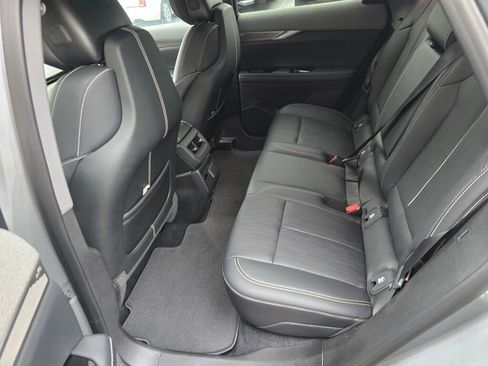 New 2026 Cadillac Optiq Luxury 2 image 17