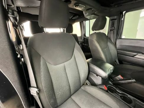 Used 2016 Jeep Wrangler Unlimited Sport AWD/4WD image 12