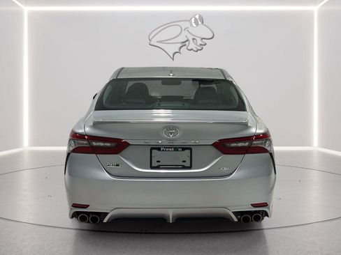 Used 2024 Toyota Camry XSE FWD image 4