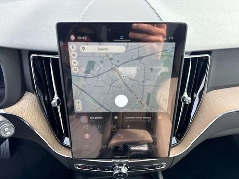 New 2026 Volvo XC60 B5 Plus w/ Protection Package Premier image 27