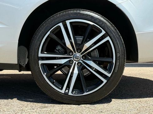 Used 2019 Volvo XC60 T5 R-Design w/ Protection Package image 29